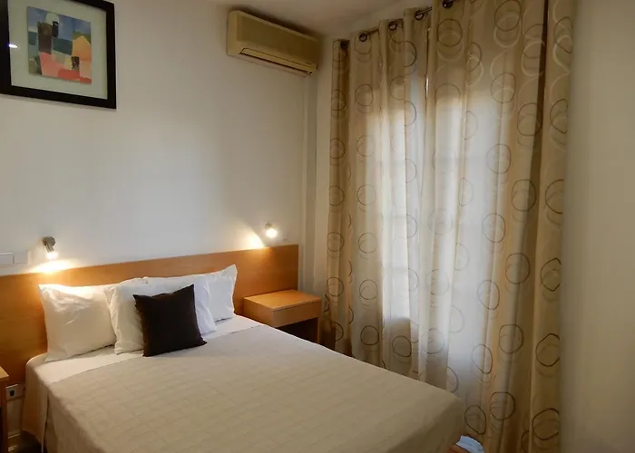 بيت ضيافة Guesthouse Coimbra City 3*